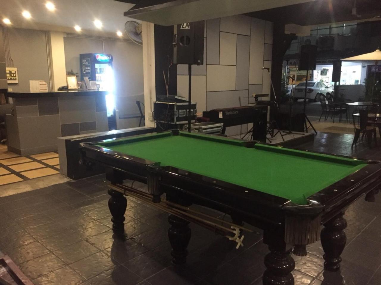 Hotel Happy Bou Jomtien à Pattaya Extérieur photo